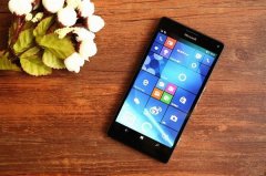 <b>Lumia 950 XL成功运行Win10 ARM系统：下一步搞定exe 峨</b>